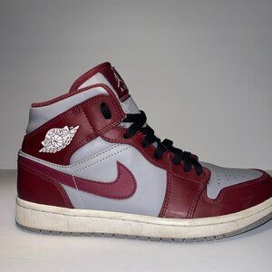 Air Jordan 1 - Cherry Wood Red - Size 8 mens